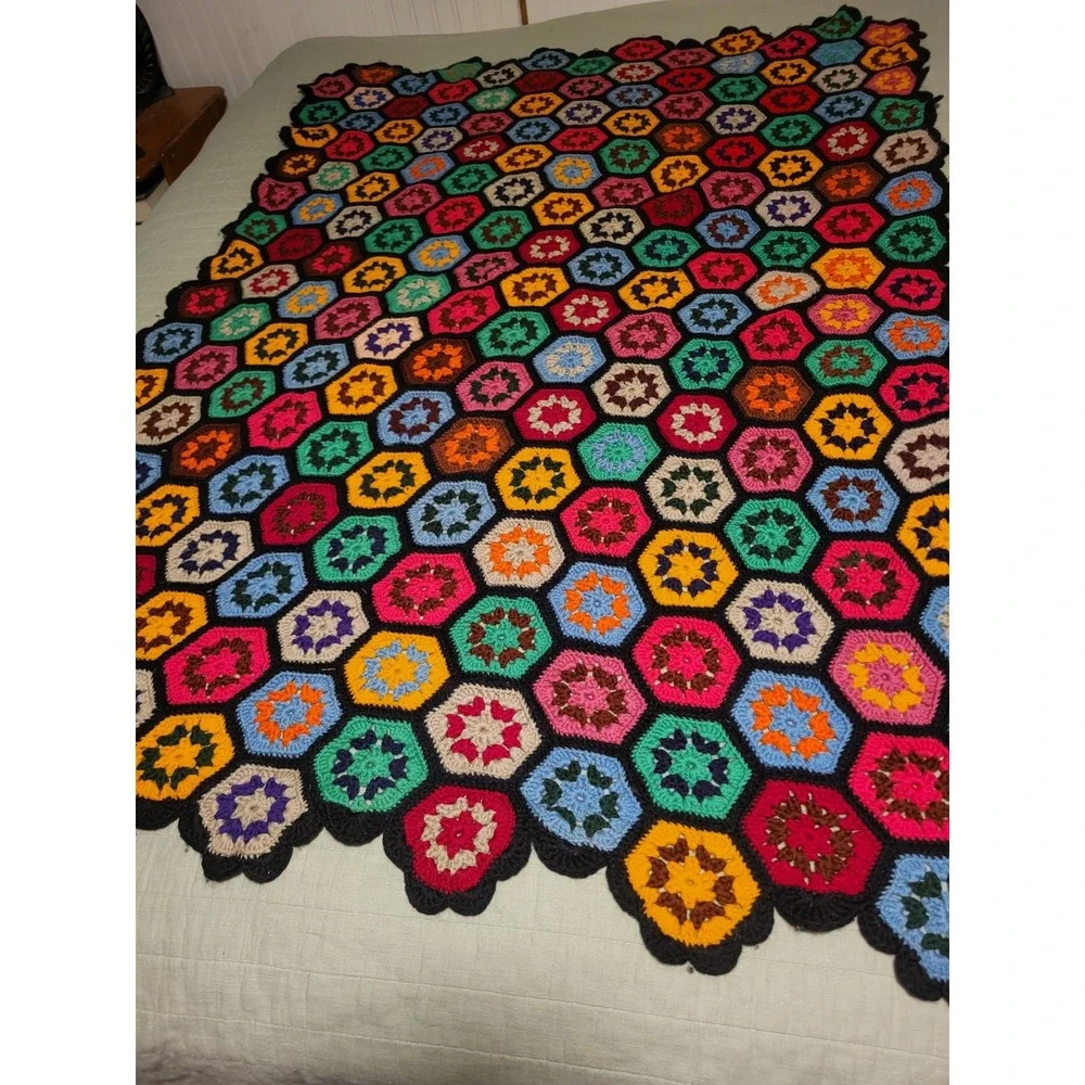 VTG Hand Crochet Flower Octagon Granny Throw Blanket Afghan Retro‎ Boho Hippie